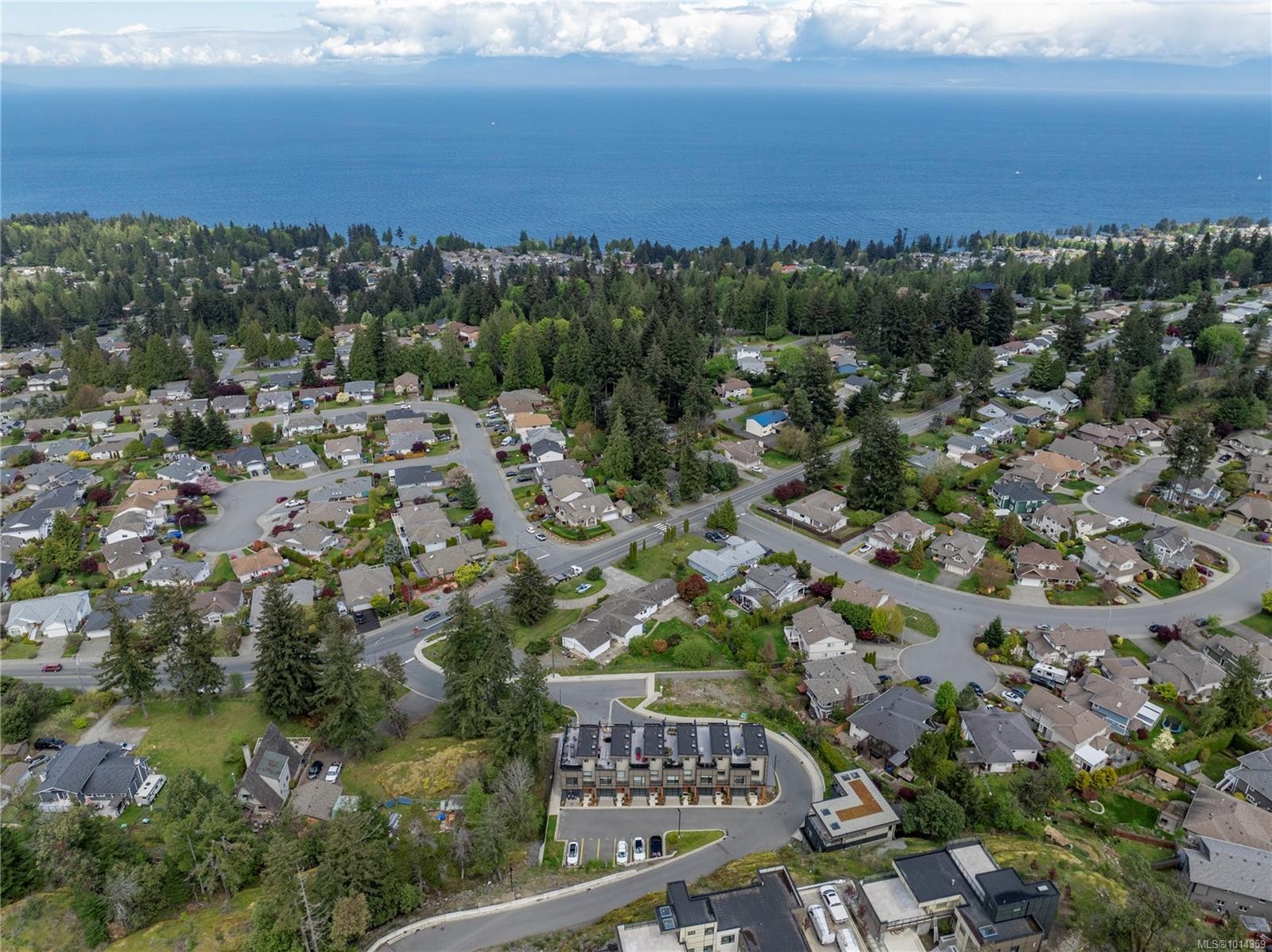 102-5711 Vanderneuk Rd, Nanaimo, BC