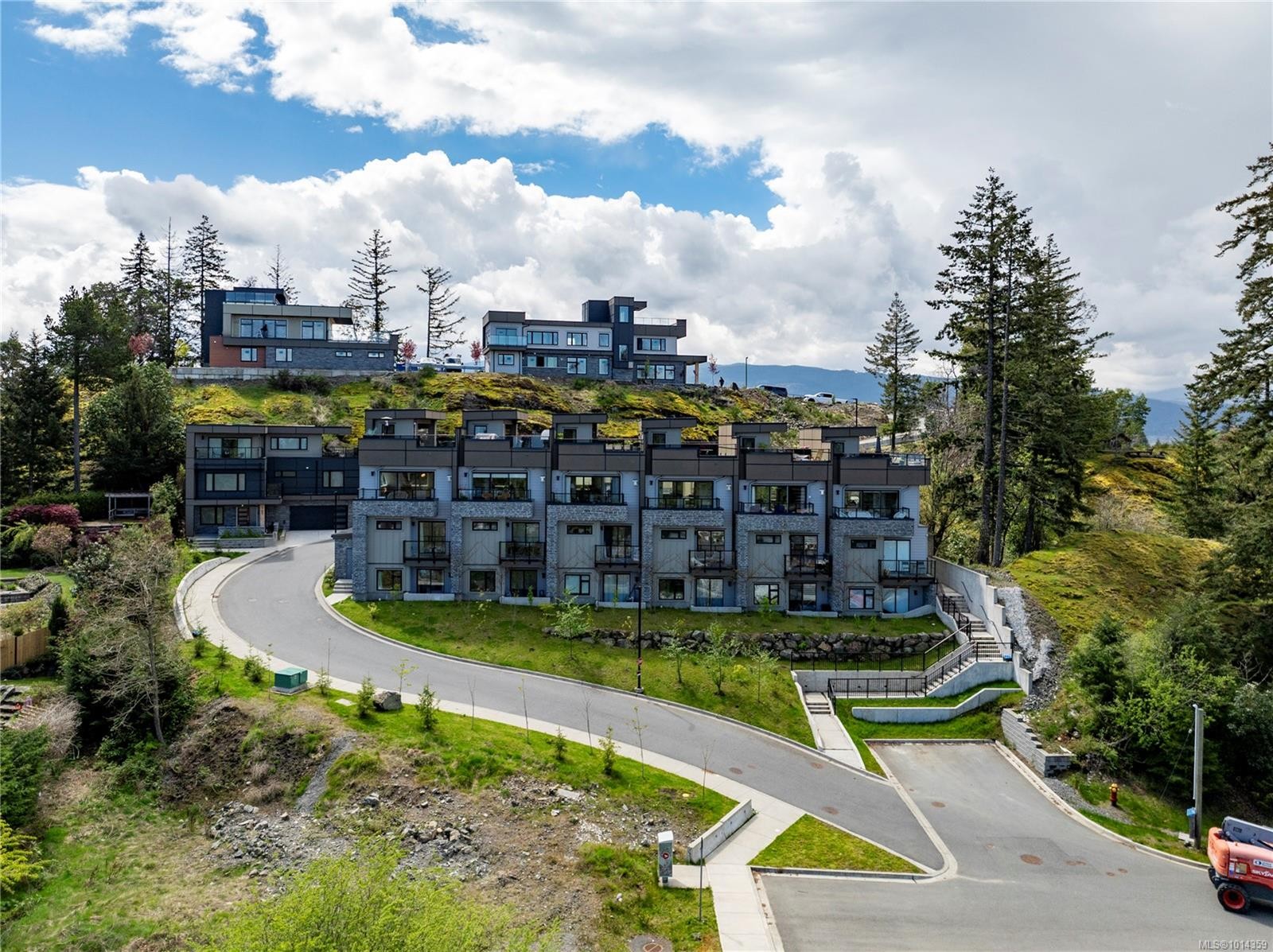 102-5711 Vanderneuk Rd, Nanaimo, BC