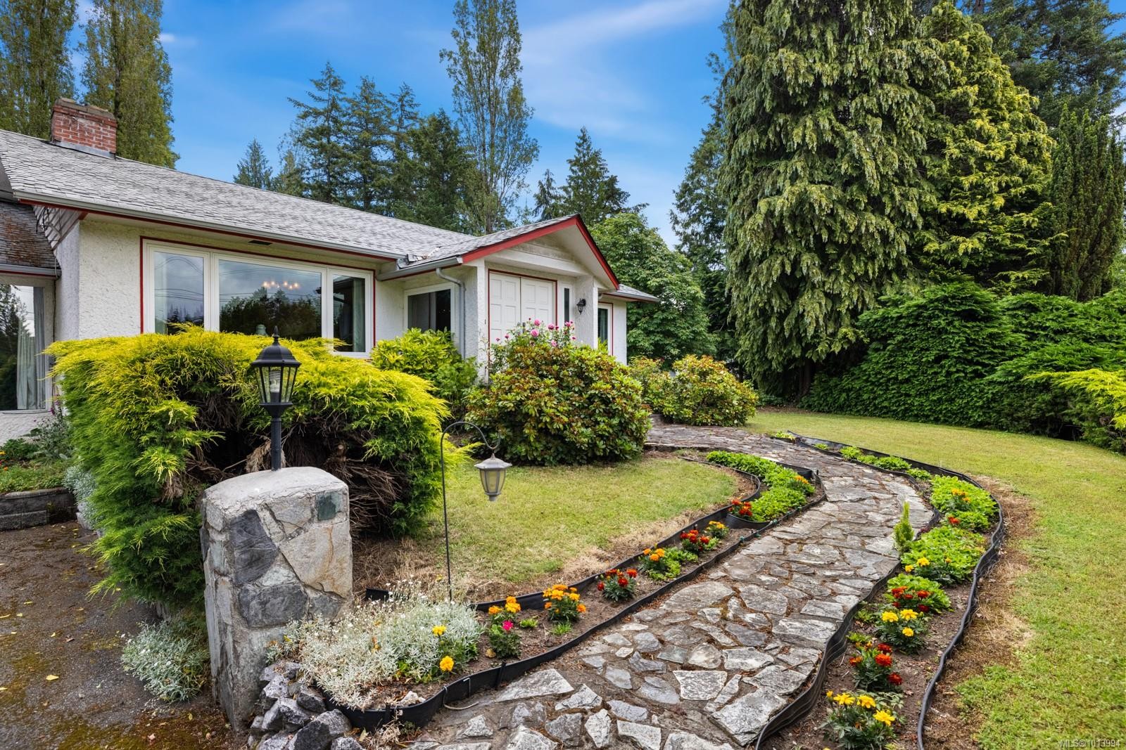 3367 Trans Canada Hwy, Cobble Hill, BC