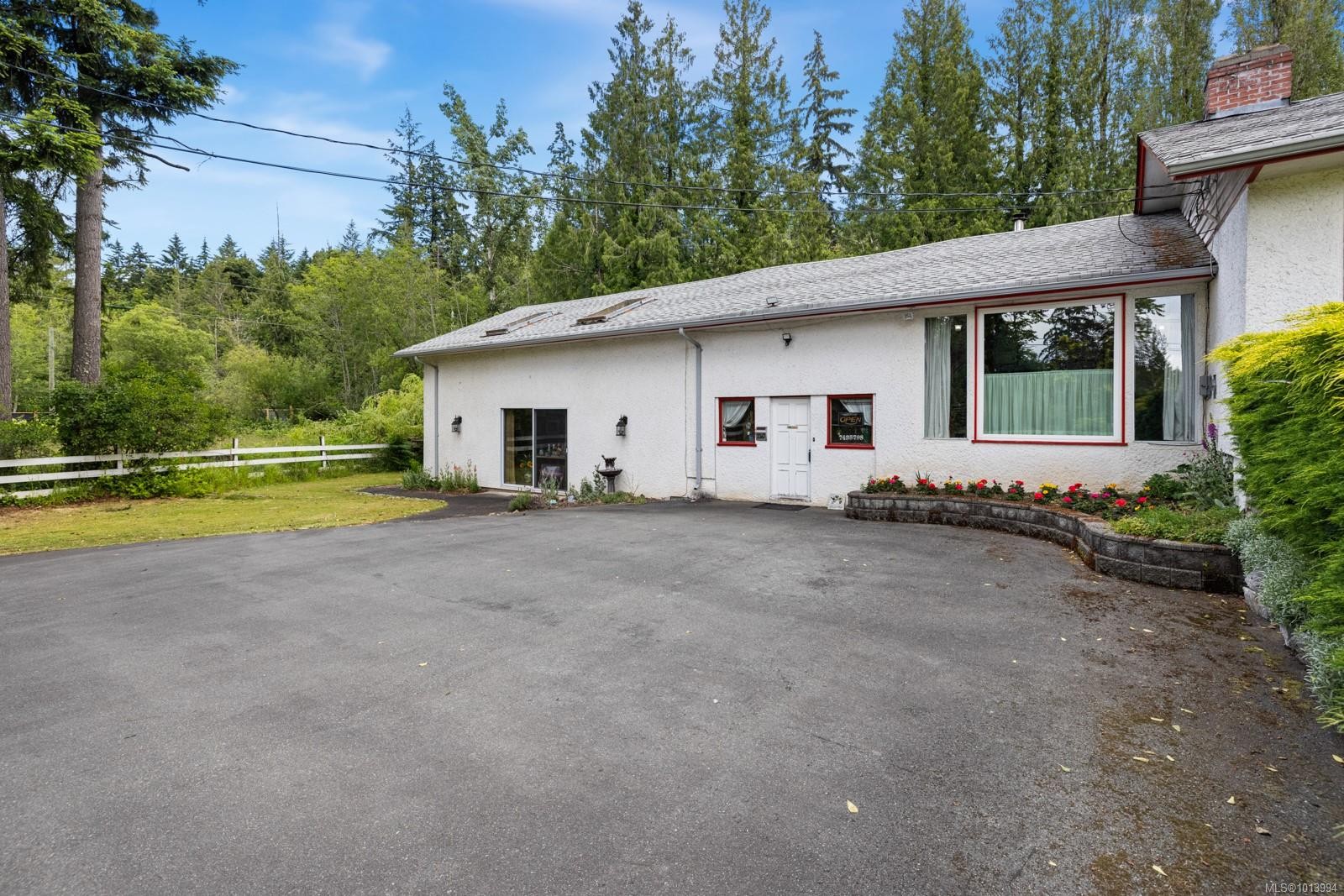 3367 Trans Canada Hwy, Cobble Hill, BC