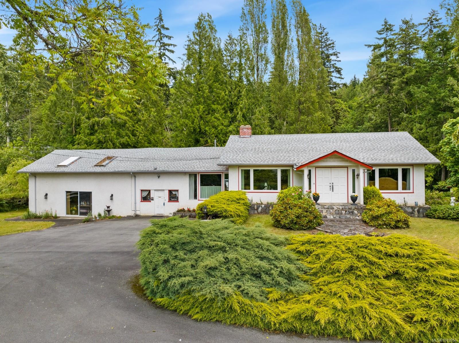 3367 Trans Canada Hwy, Cobble Hill, BC