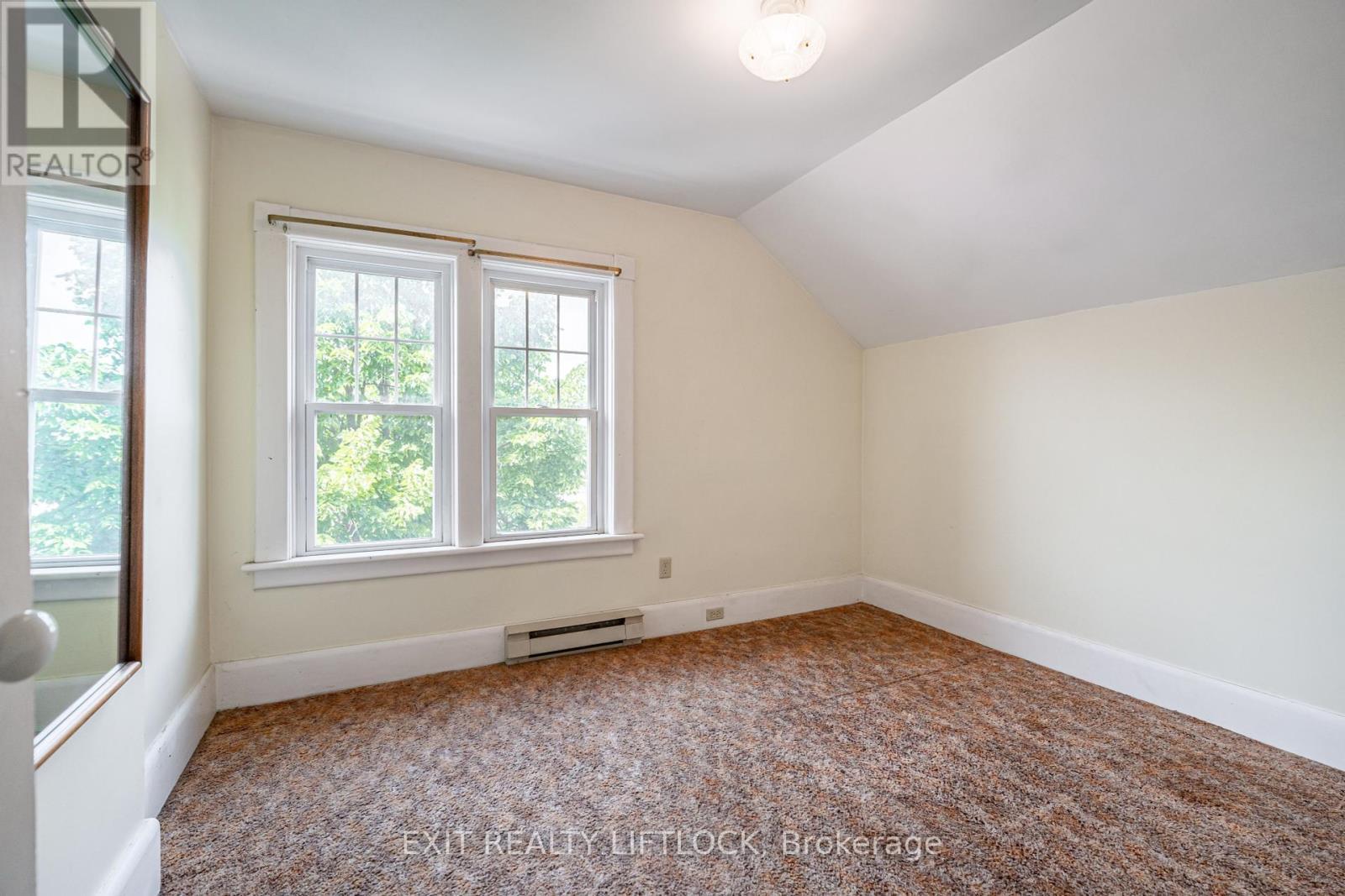 141 Hunter Street E, Peterborough (Ashburnham Ward 4), ON