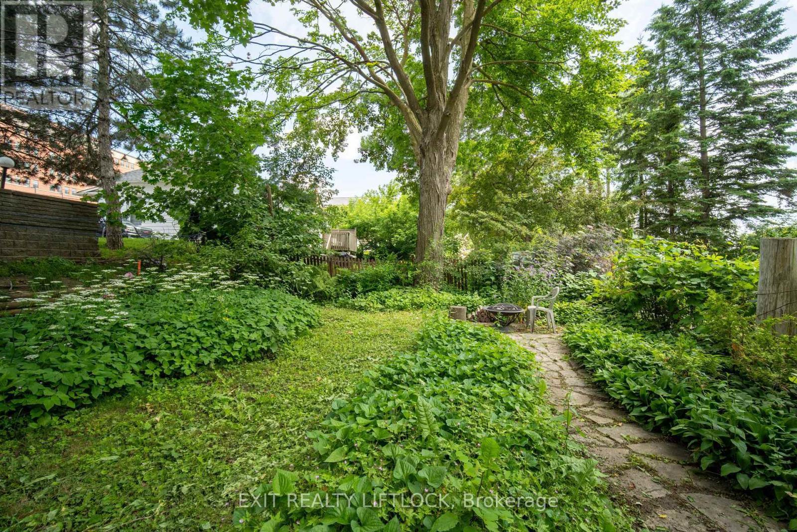 141 Hunter Street E, Peterborough (Ashburnham Ward 4), ON