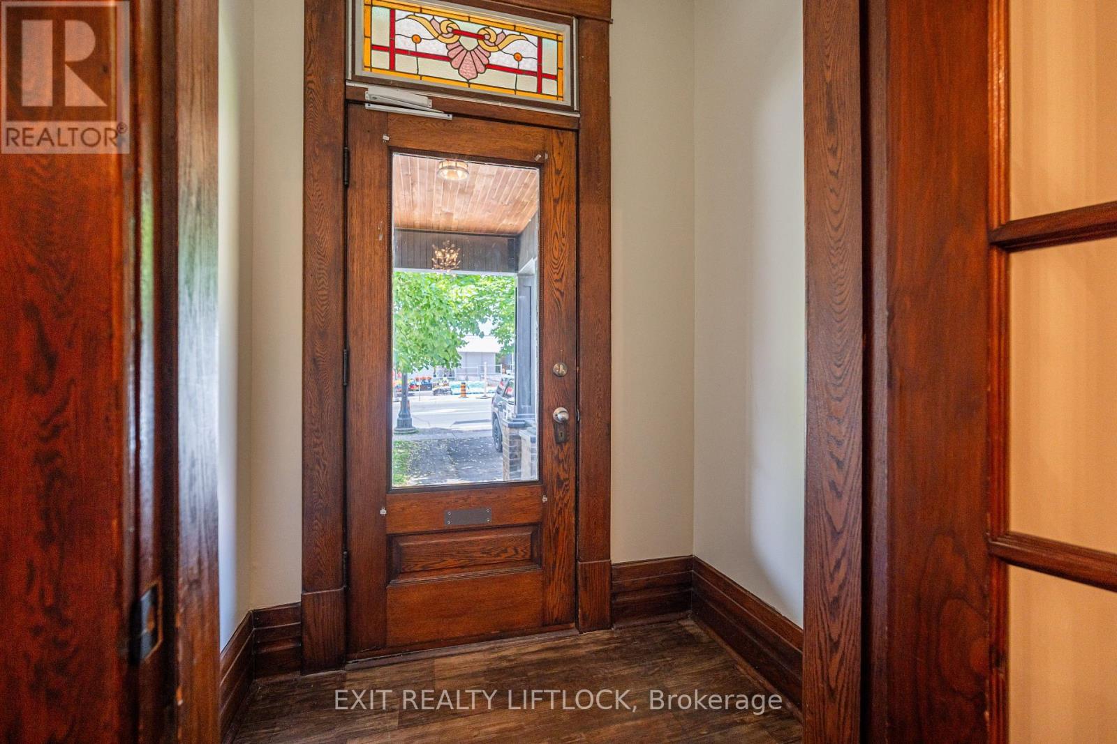 141 Hunter Street E, Peterborough (Ashburnham Ward 4), ON - Indoor Photo Showing Other Room