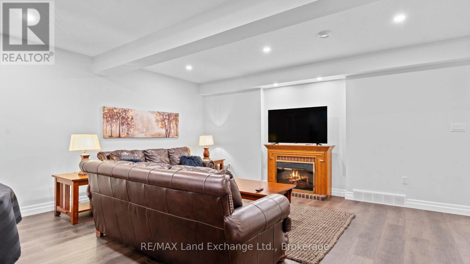 939 Bogdanovic Way, Huron-Kinloss, ON - Indoor With Fireplace