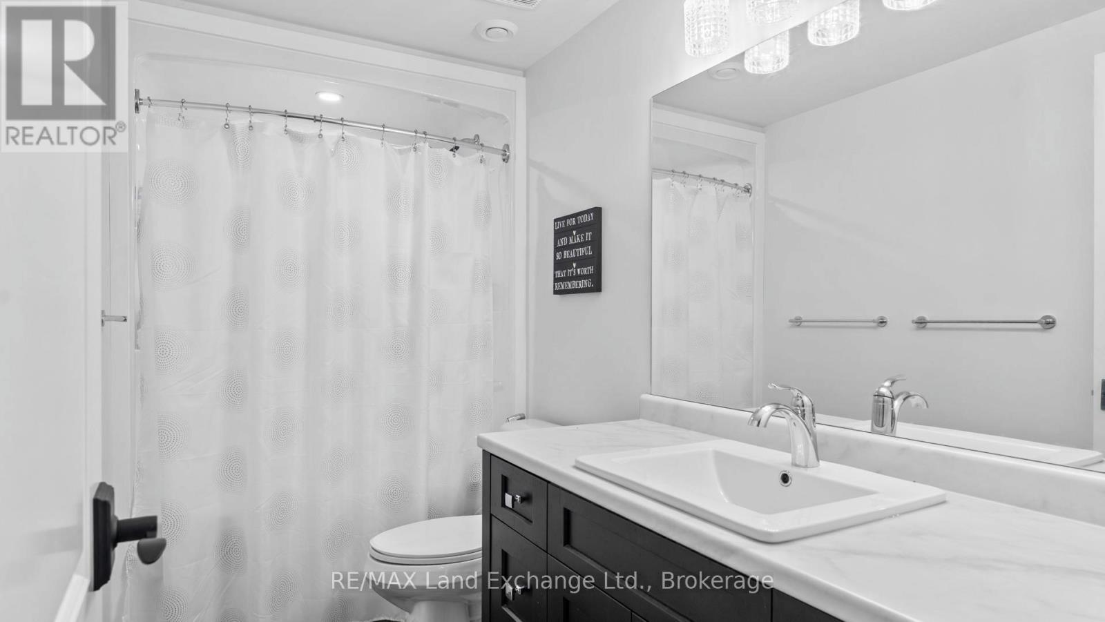 939 Bogdanovic Way, Huron-Kinloss, ON - Indoor Photo Showing Bathroom