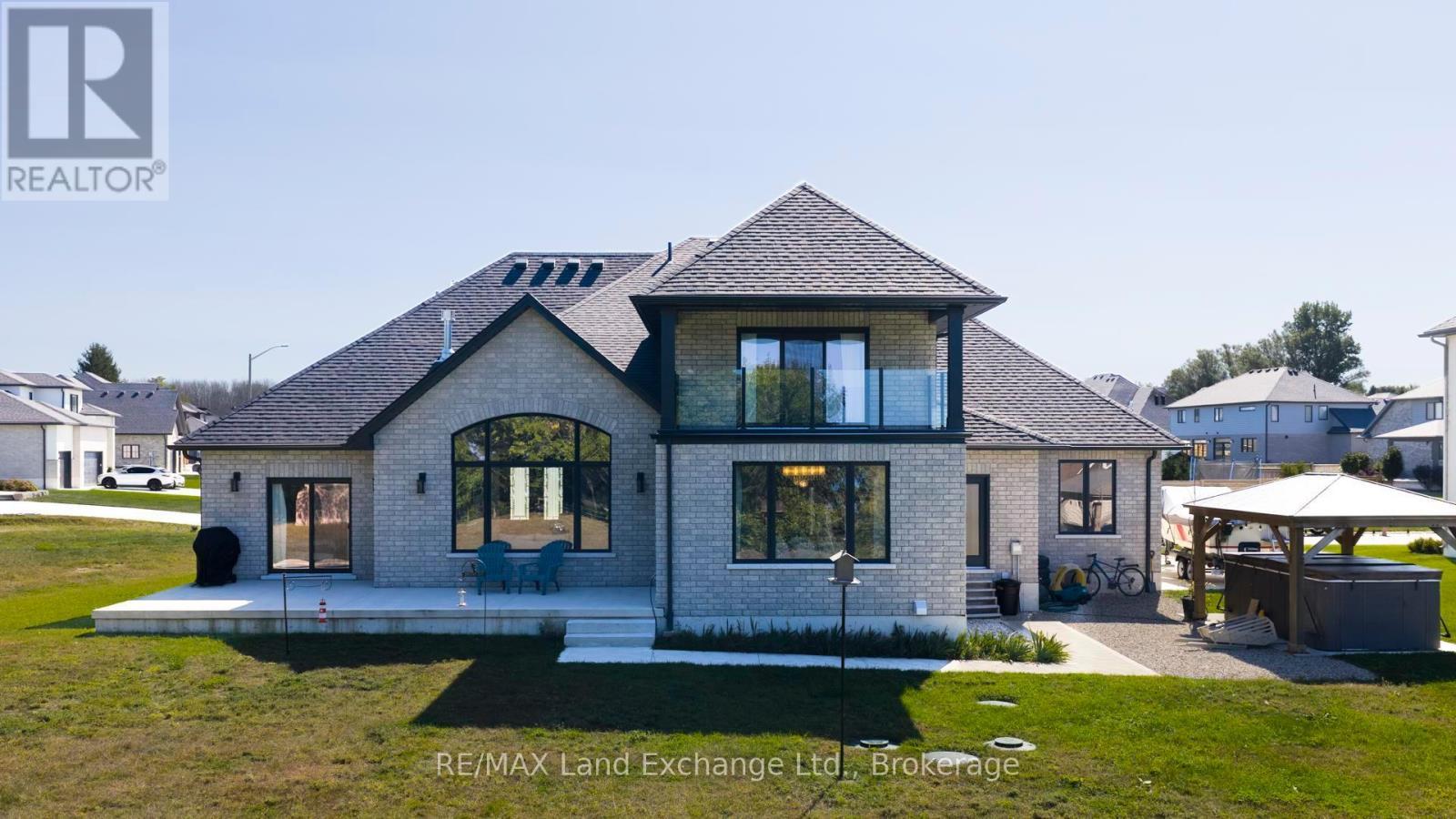 939 Bogdanovic Way, Huron-Kinloss, ON - Outdoor With Facade