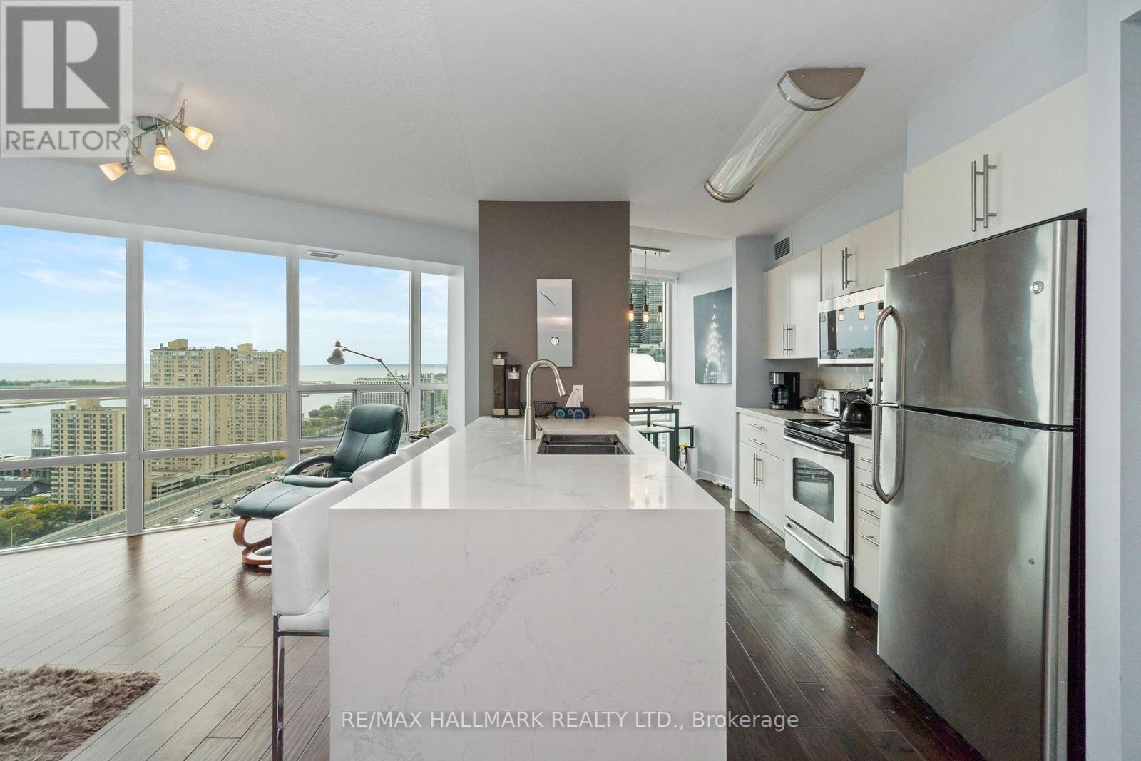 3211 - 30 Grand Trunk Crescent, Toronto, ON - Indoor Photo Showing Kitchen With Double Sink