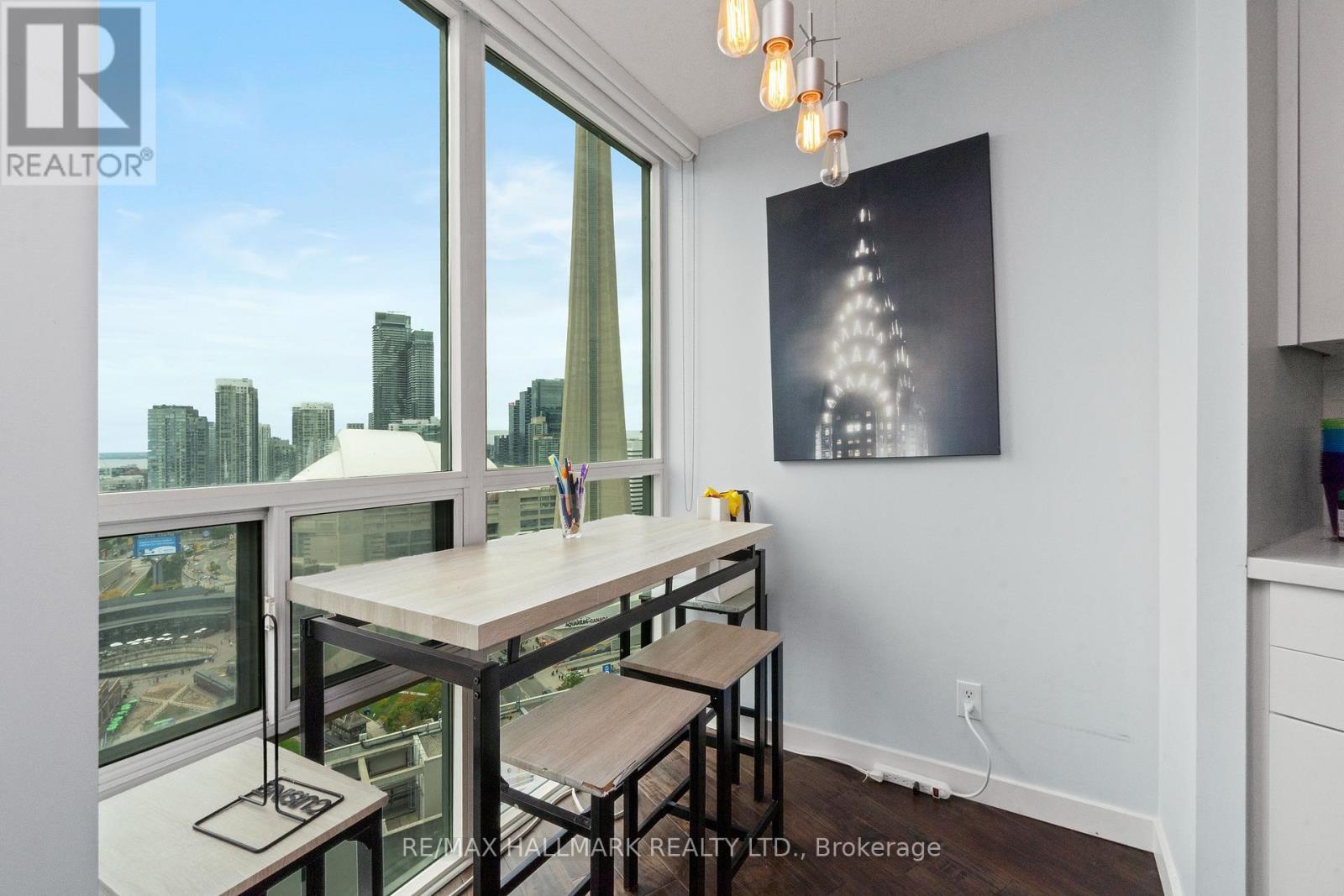 3211 - 30 Grand Trunk Crescent, Toronto, ON - Indoor Photo Showing Dining Room