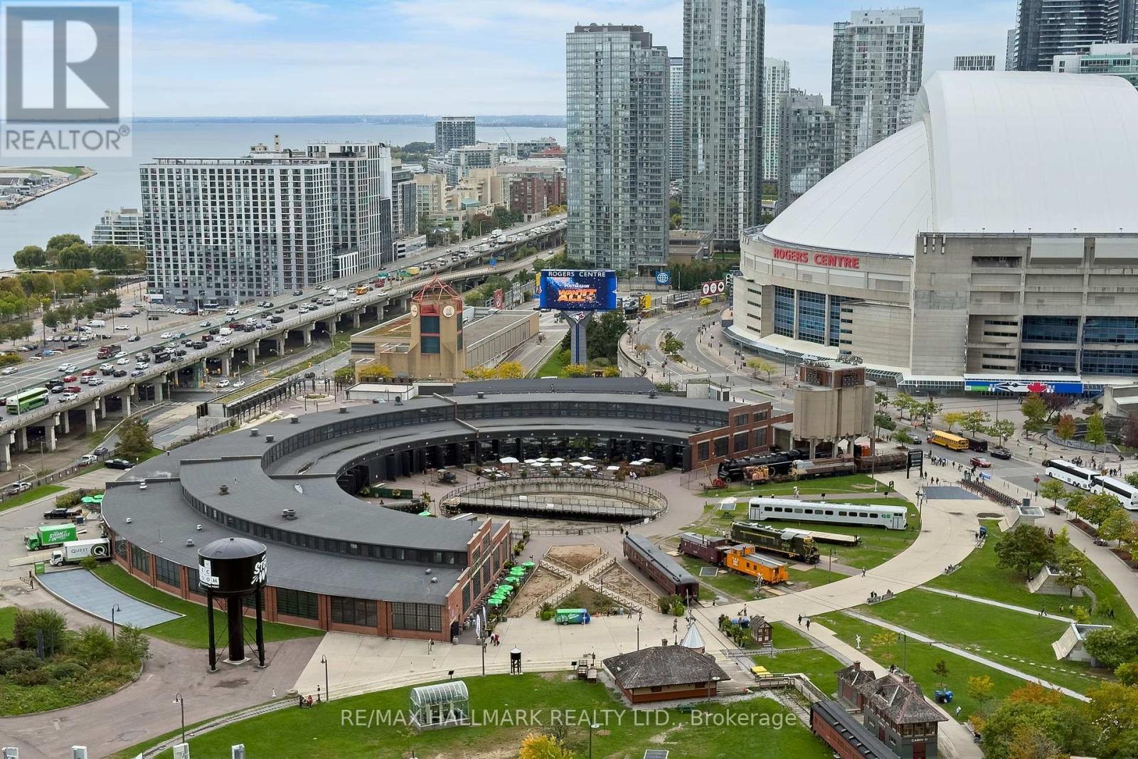 3211 - 30 Grand Trunk Crescent, Toronto, ON - Outdoor With View