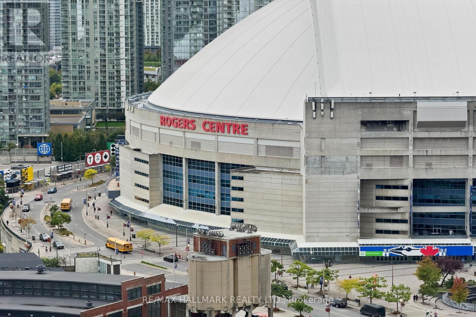 3211 - 30 Grand Trunk Crescent, Toronto, ON -