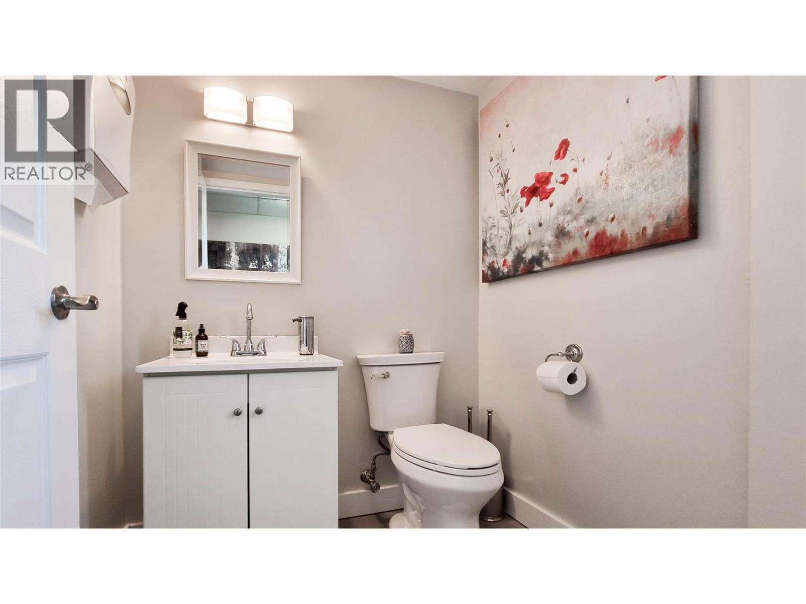 1607 Ellis Street, Kelowna, BC