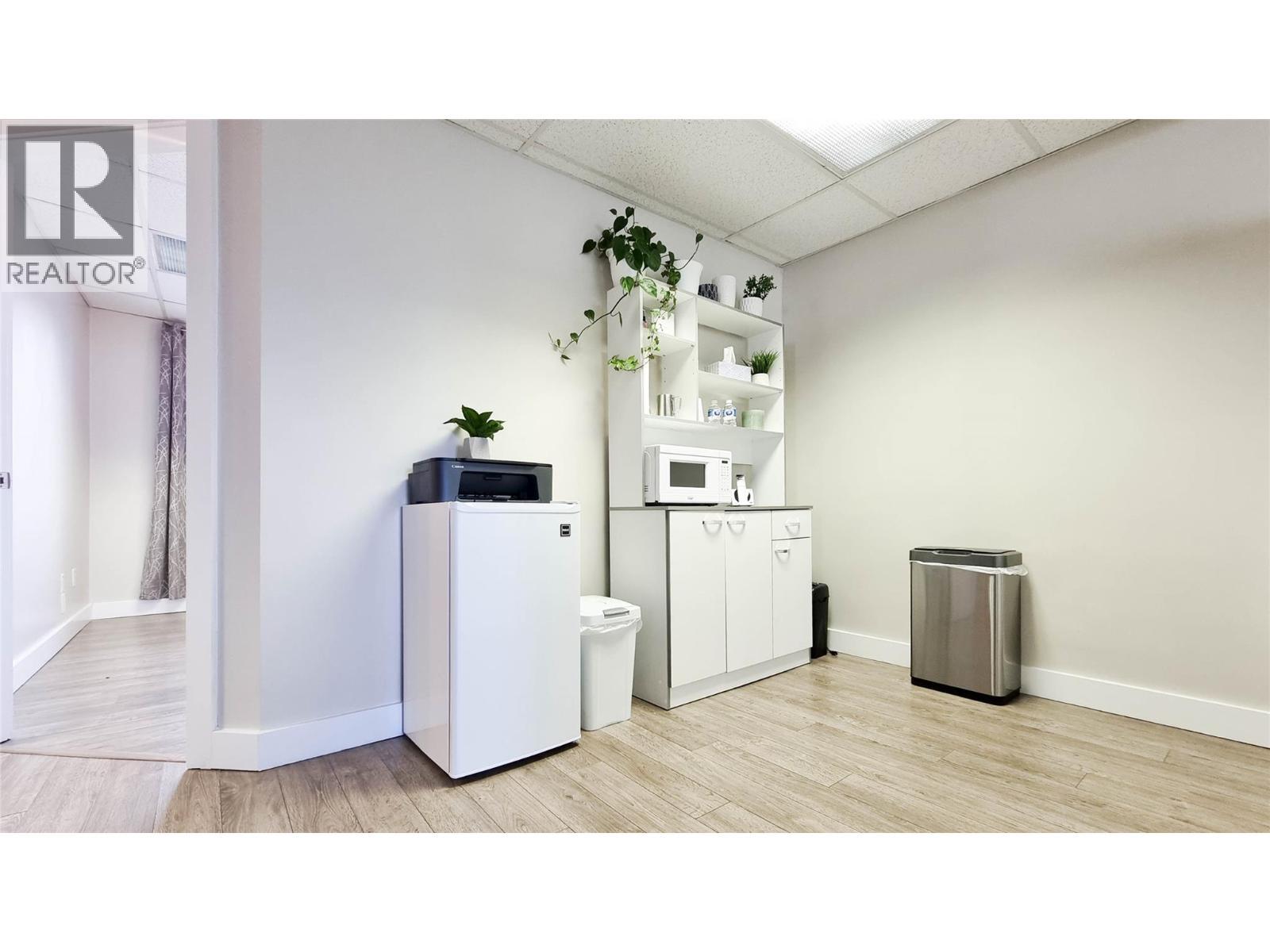 1607 Ellis Street, Kelowna, BC