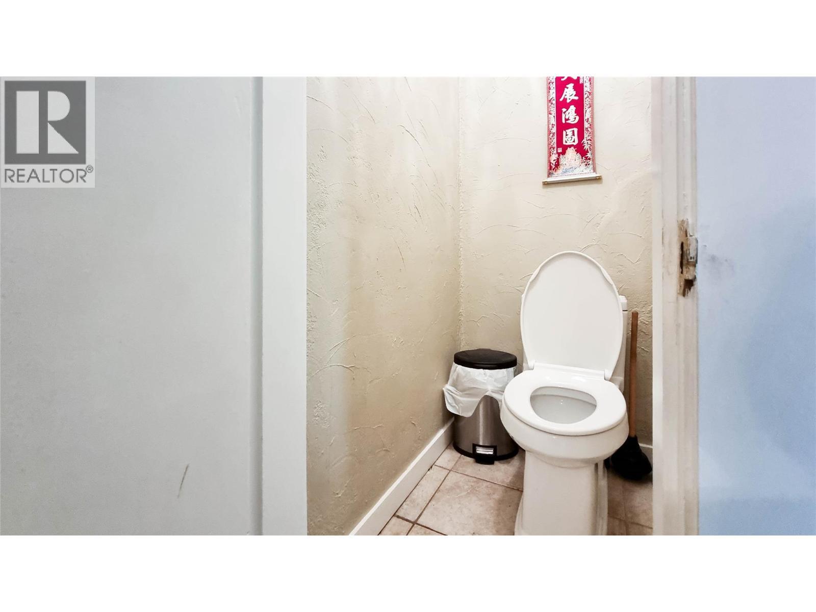 1607 Ellis Street, Kelowna, BC