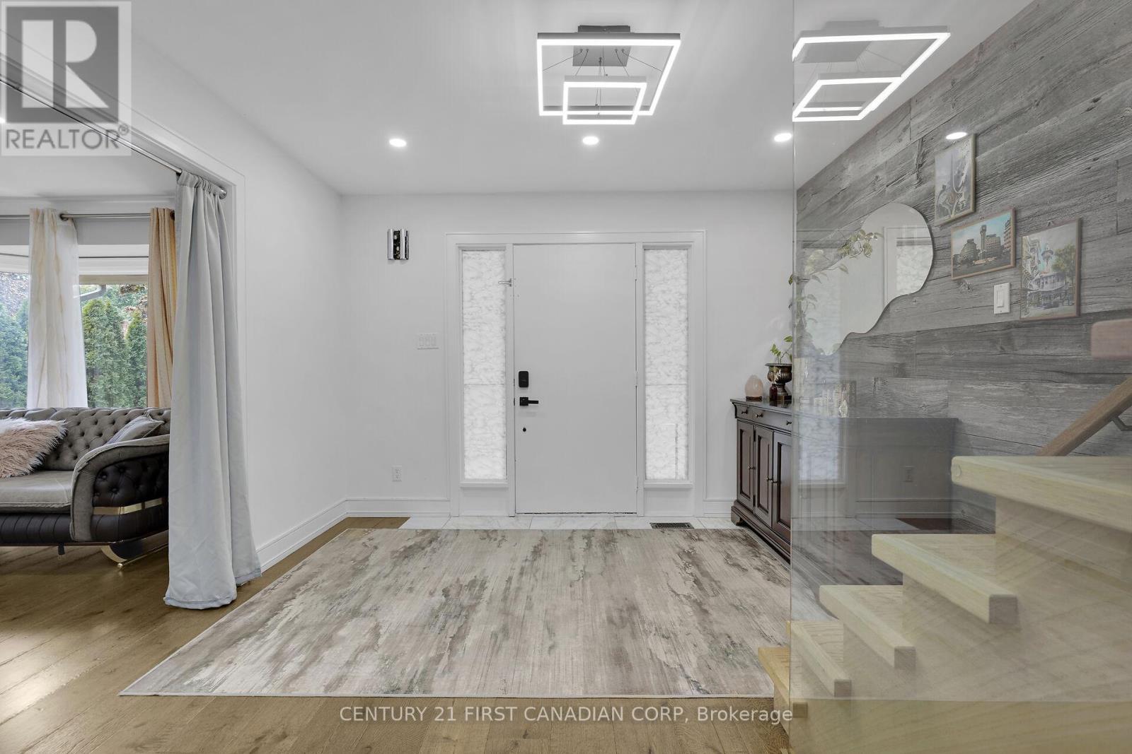 1027 Flintlock Court N, London North (North P), ON - Indoor Photo Showing Other Room