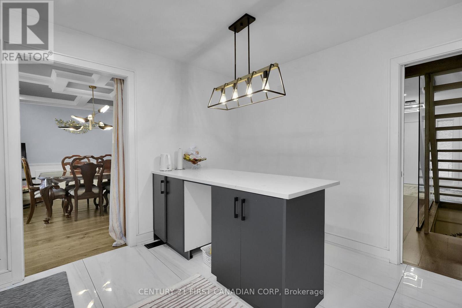 1027 Flintlock Court N, London North (North P), ON - Indoor Photo Showing Other Room