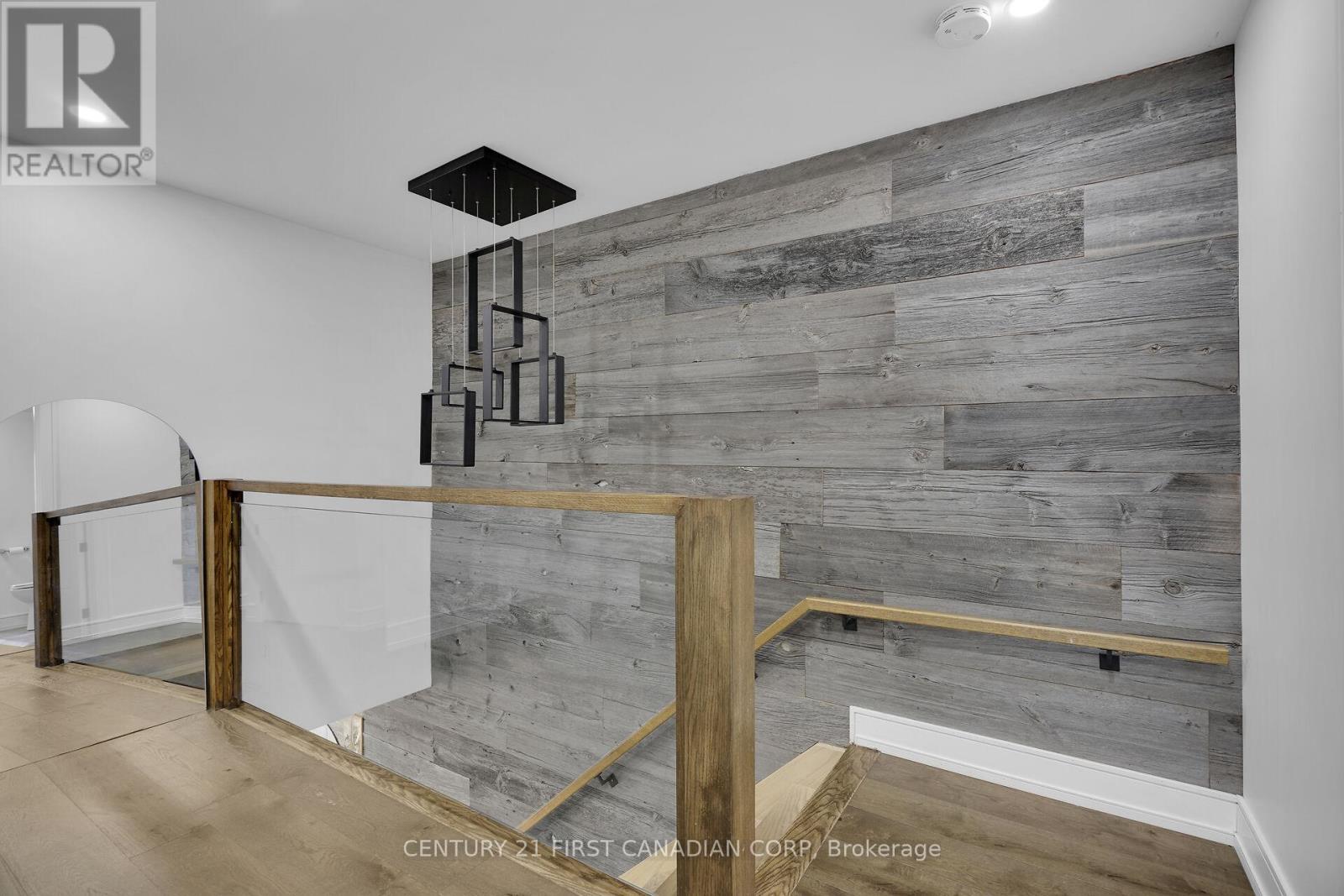 1027 Flintlock Court N, London North (North P), ON - Indoor Photo Showing Other Room