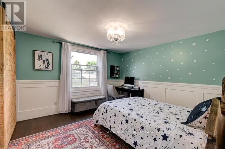 1027 Flintlock Court N, London North (North P), ON - Indoor Photo Showing Bedroom