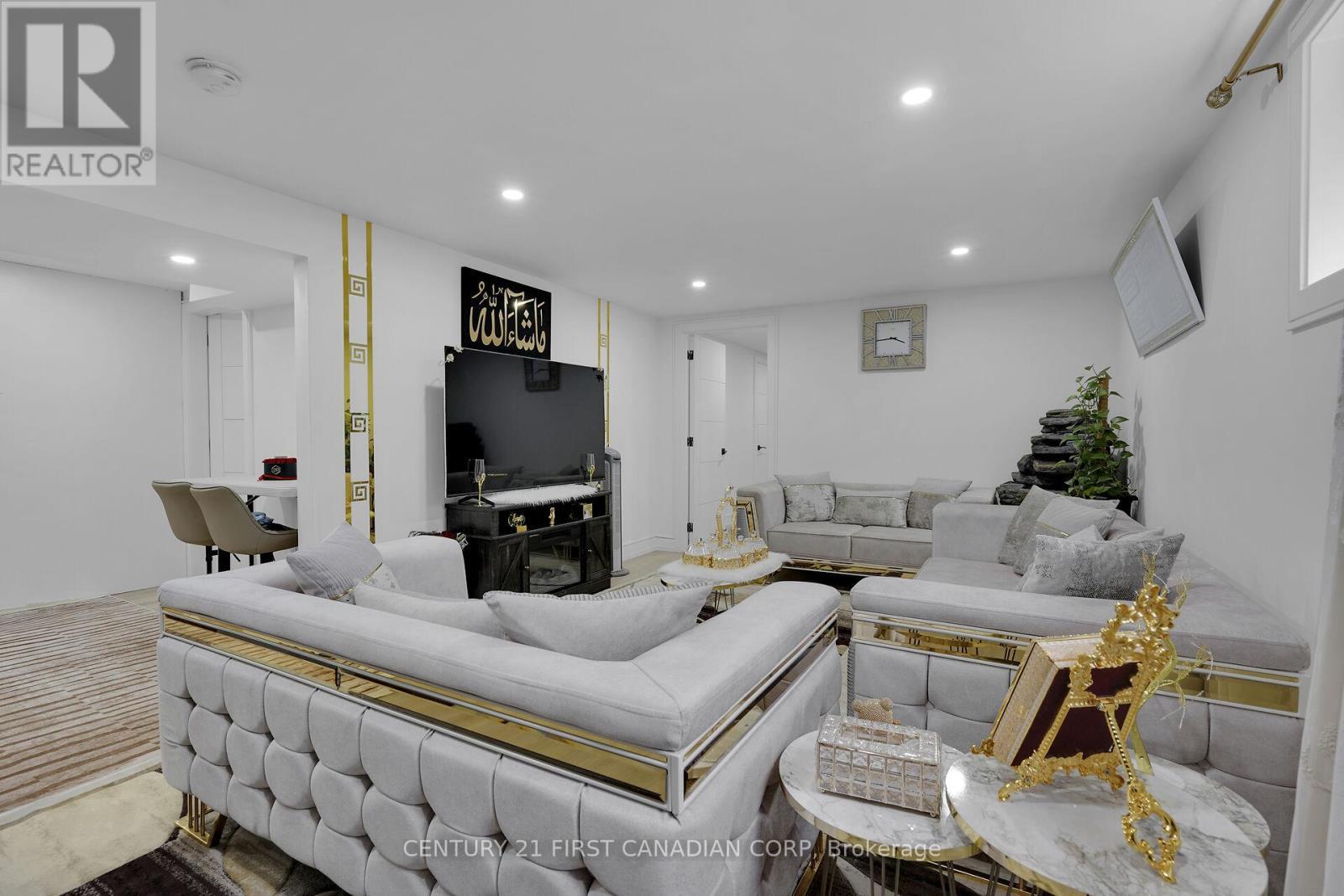 1027 Flintlock Court N, London North (North P), ON - Indoor