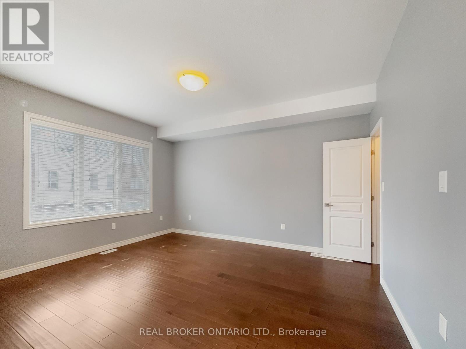 14 Whaley Lane, Hamilton, ON - Indoor Photo Showing Other Room