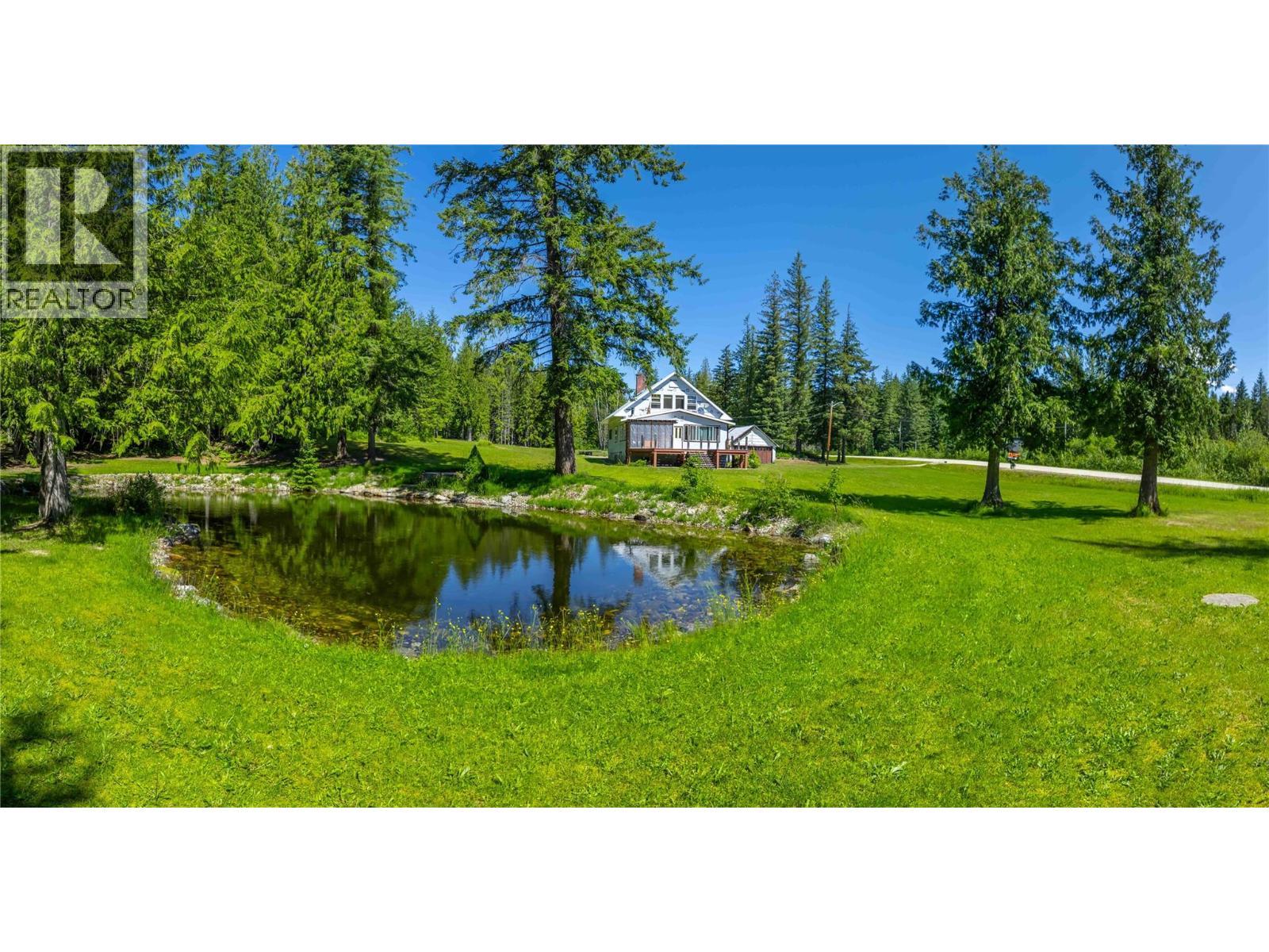 1734 Mt Begbie Road, Revelstoke, BC - Outdoor With View
