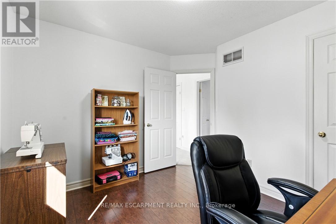 10 Shadowdale Drive, Hamilton, ON - Indoor Photo Showing Office
