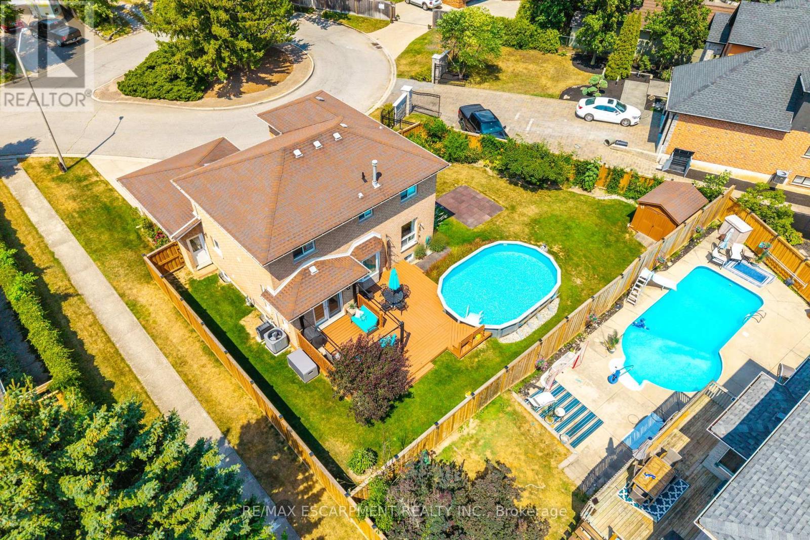 10 Shadowdale Drive, Hamilton, ON - Outdoor With Above Ground Pool With View