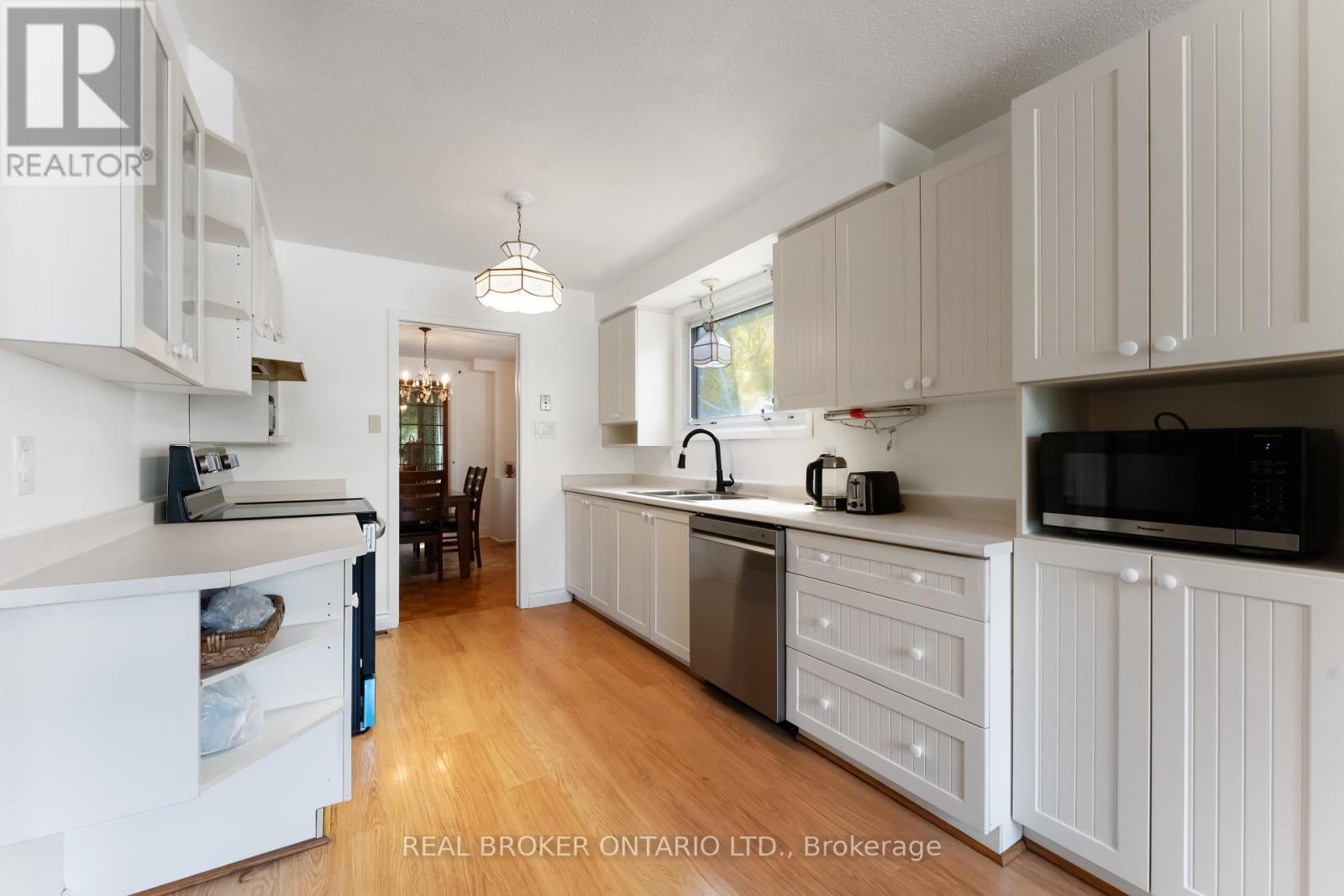 77 Priam Way, Ottawa, ON - Indoor Photo Showing Kitchen