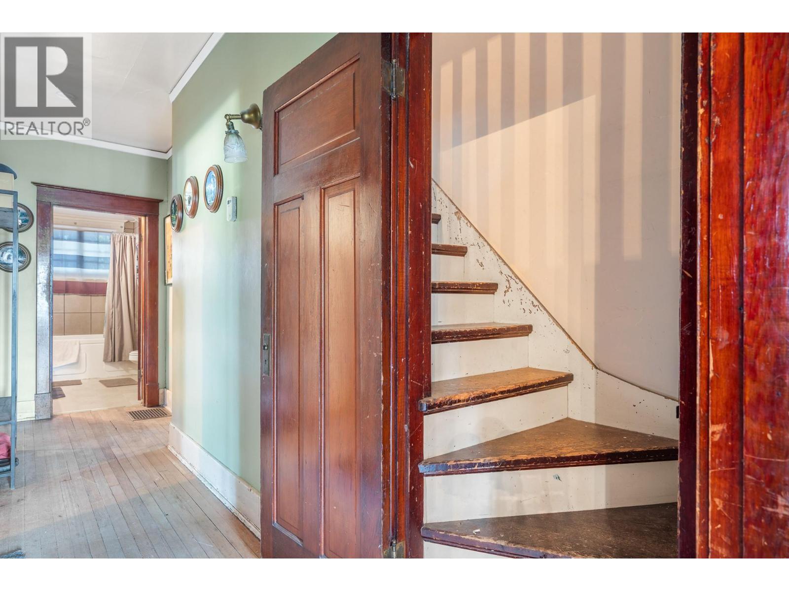 975 25 Avenue, Vernon, BC - Indoor Photo Showing Other Room