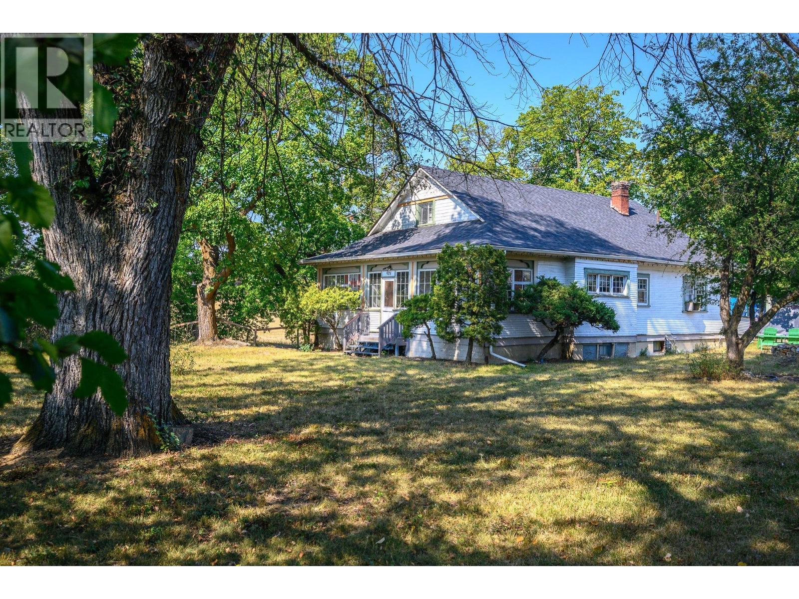 975 25 Avenue, Vernon, BC - Outdoor