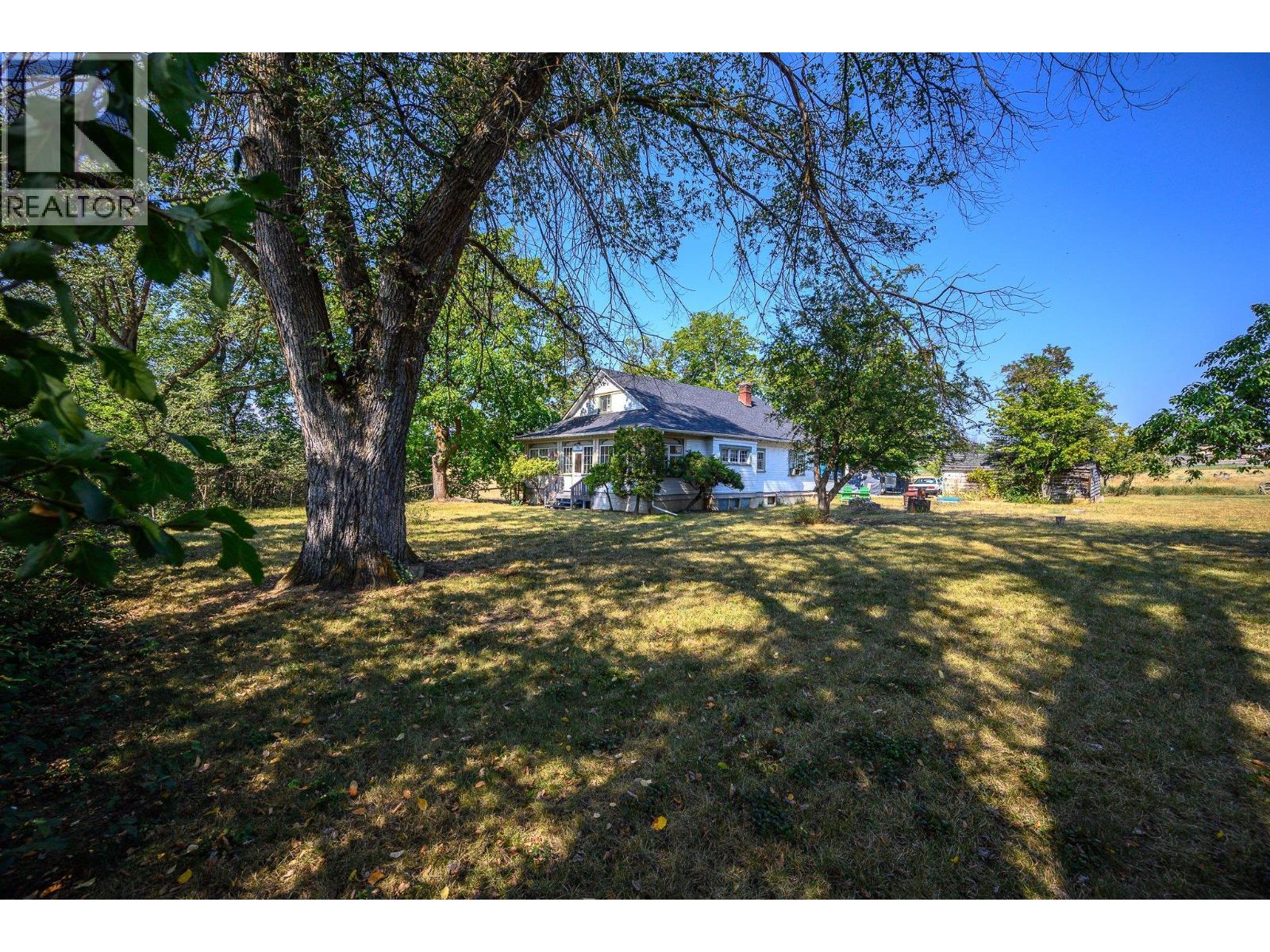 975 25 Avenue, Vernon, BC - Outdoor