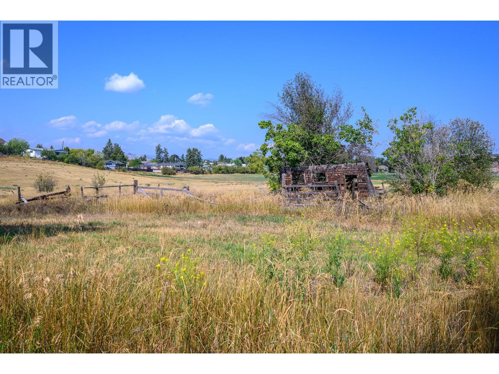 975 25 Avenue, Vernon, BC - Outdoor With View