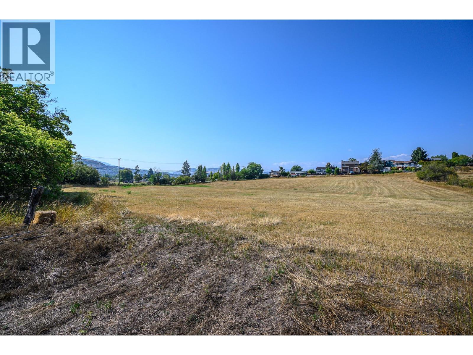 975 25 Avenue, Vernon, BC - Outdoor With View