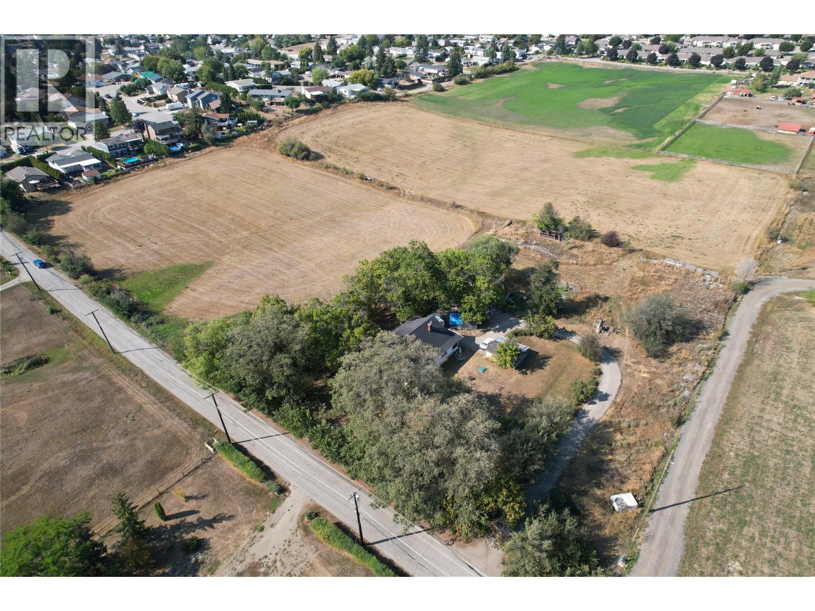 975 25 Avenue, Vernon, BC - Outdoor With View