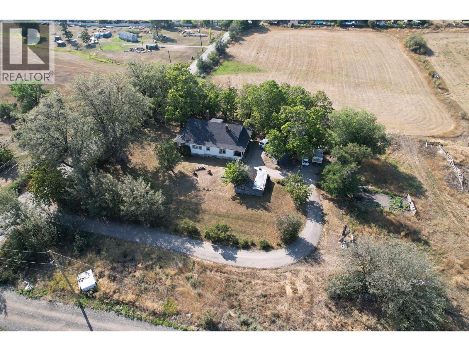 975 25 Avenue, Vernon, BC - Outdoor With View