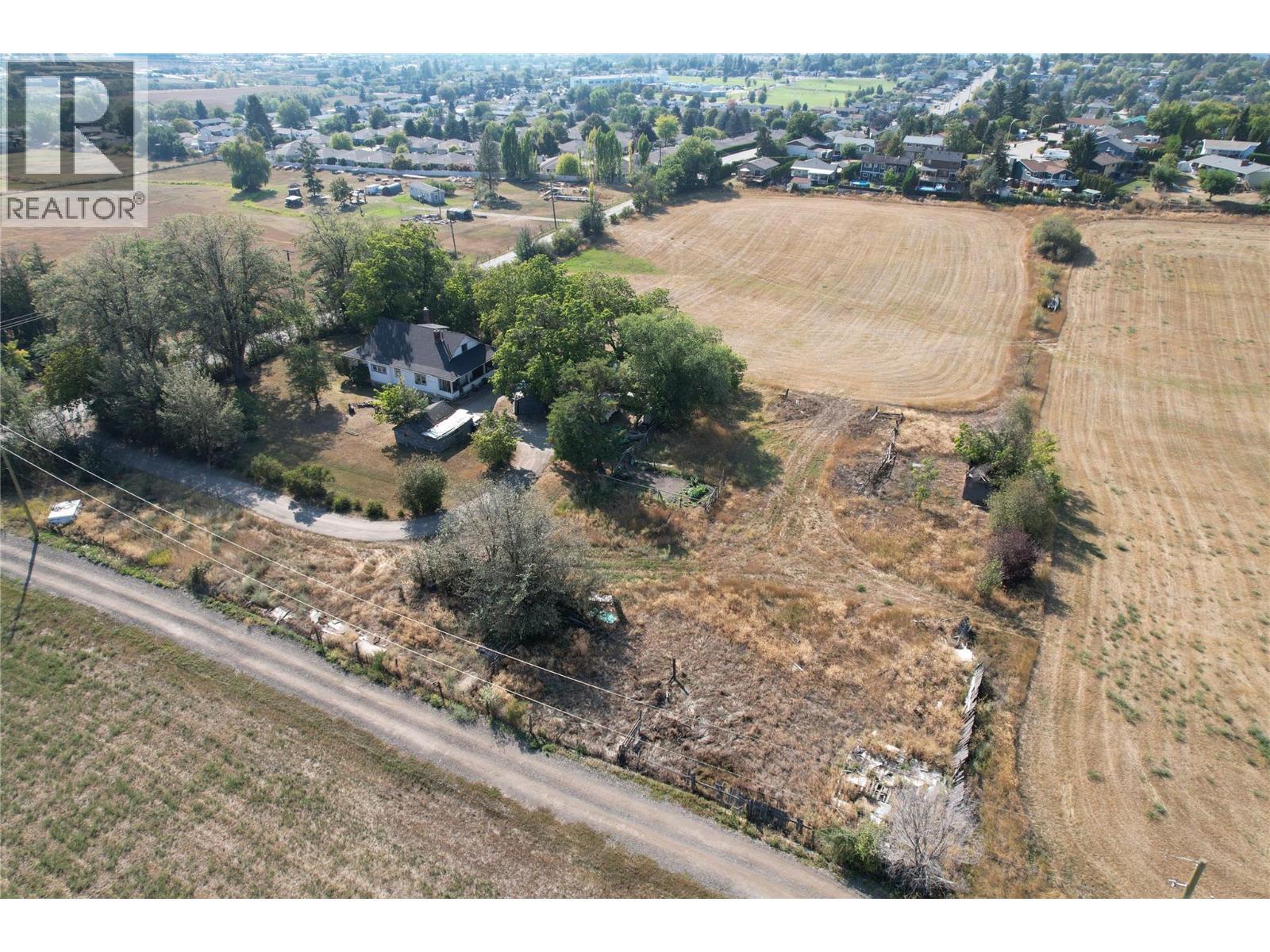 975 25 Avenue, Vernon, BC - Outdoor With View