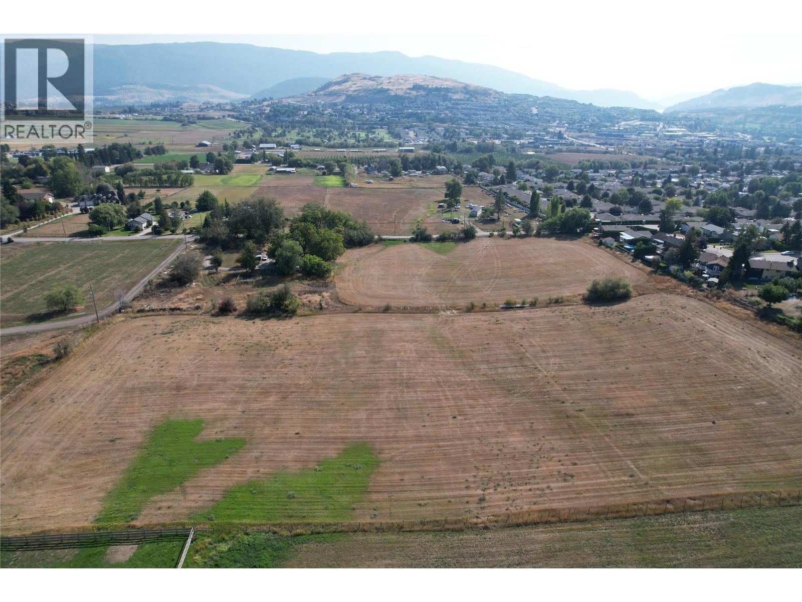 975 25 Avenue, Vernon, BC - Outdoor With View