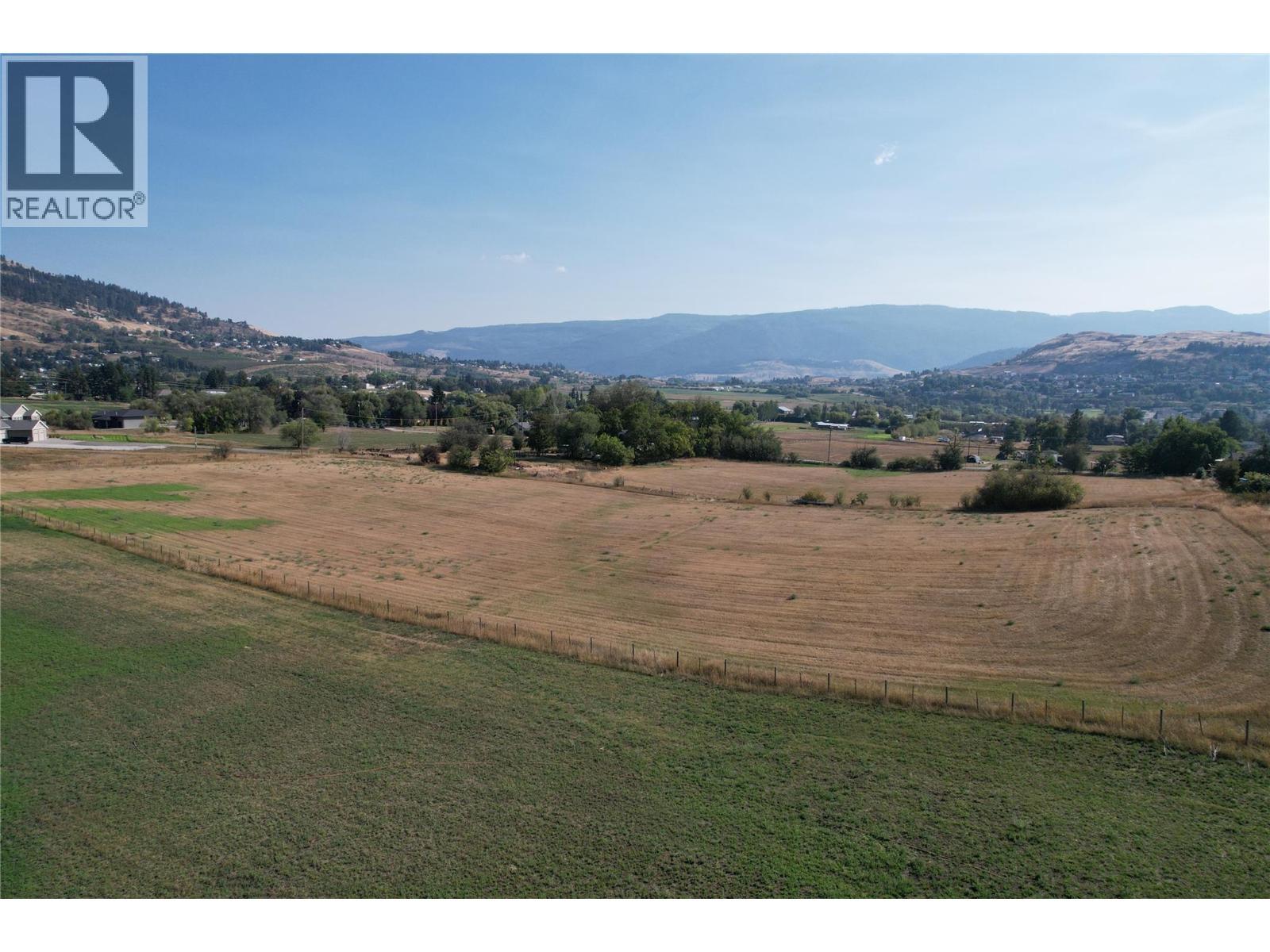 975 25 Avenue, Vernon, BC - Outdoor With View