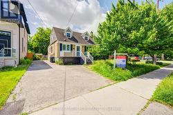 293 POYNTZ AVENUE Toronto, ON M2N 1J8