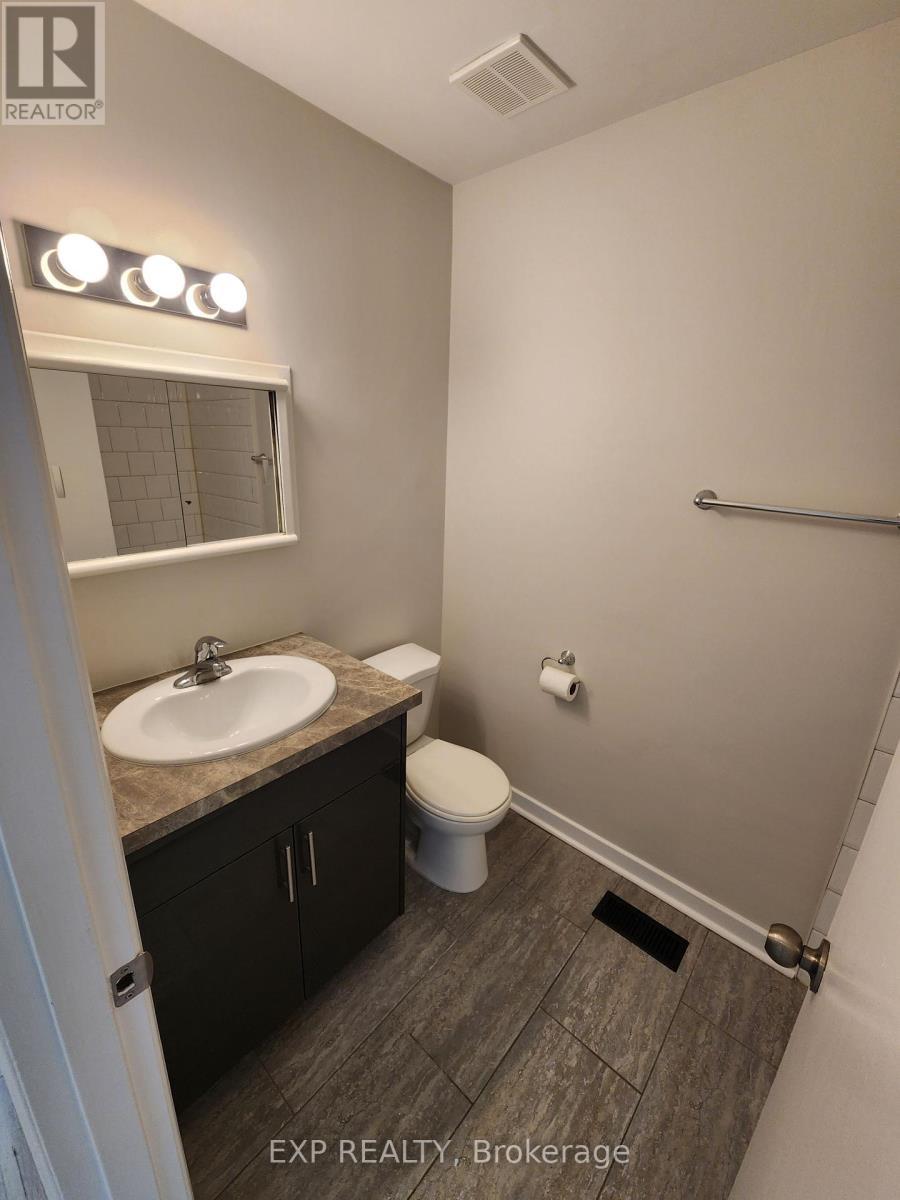 1 - 98 Corby Crescent, Brampton, ON - Indoor Photo Showing Bathroom