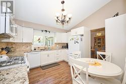 Large updated eat-in kitchen -