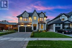 5 STOREY CRESCENT Toronto, ON M9B 3C7