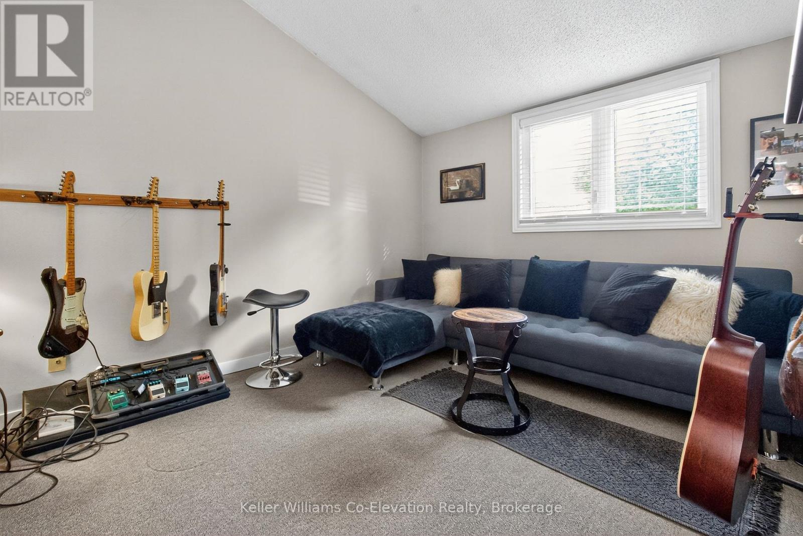 407047 Grey 4 Road, Grey Highlands, ON - Indoor