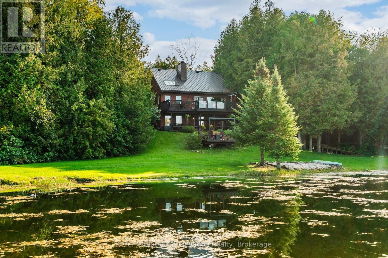 407047 Grey 4 Road, Grey Highlands, ON - Outdoor With Deck Patio Veranda