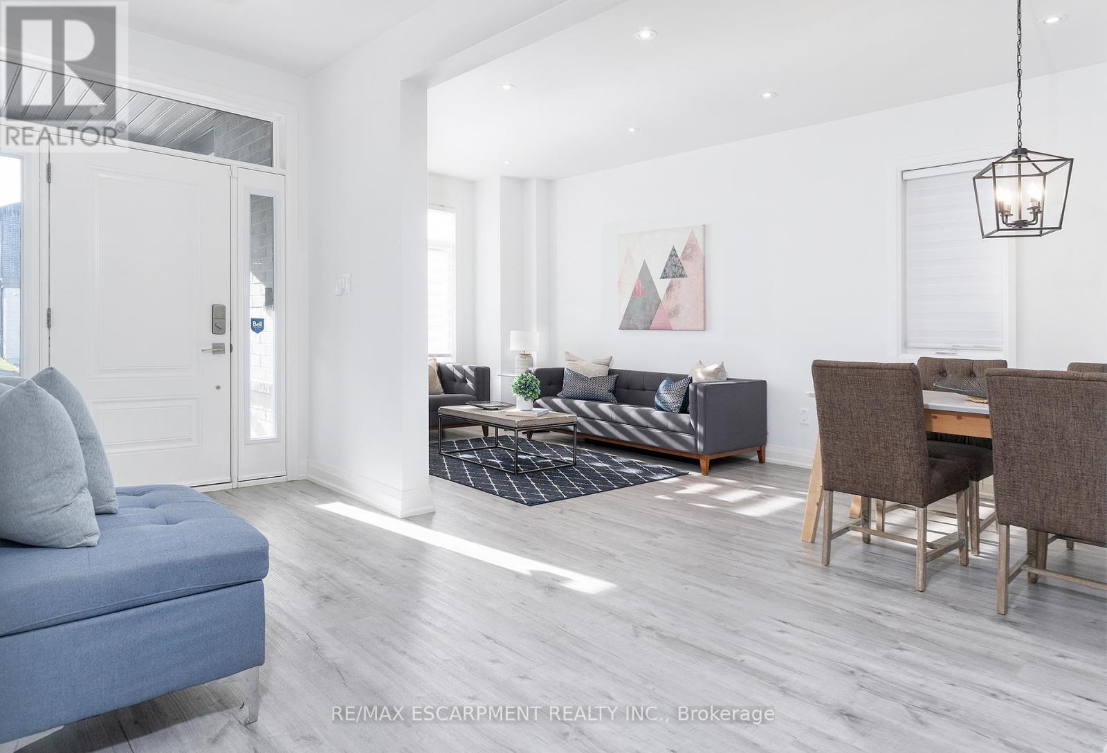 388 Klein Circle, Hamilton, ON - Indoor