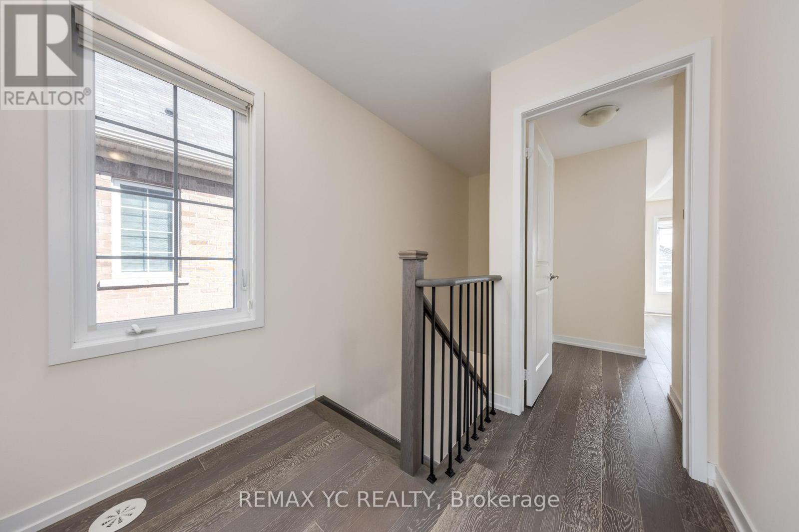 37 Torah Gate, Vaughan, ON - Indoor Photo Showing Other Room