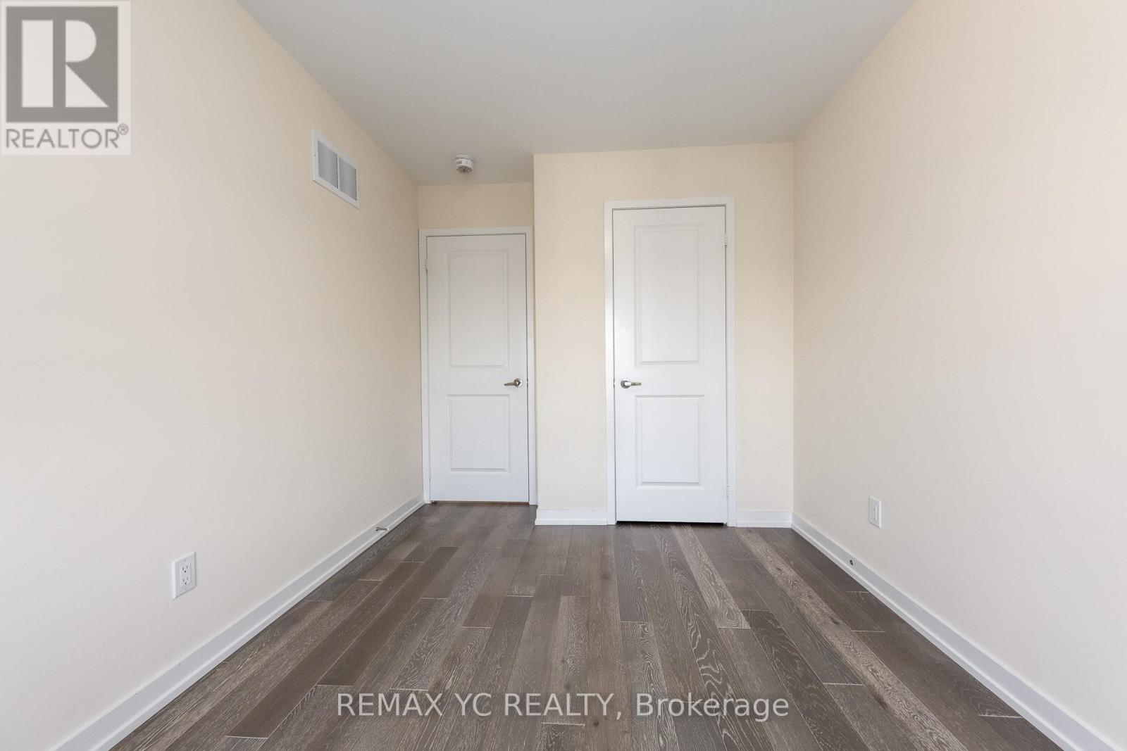 37 Torah Gate, Vaughan, ON - Indoor Photo Showing Other Room