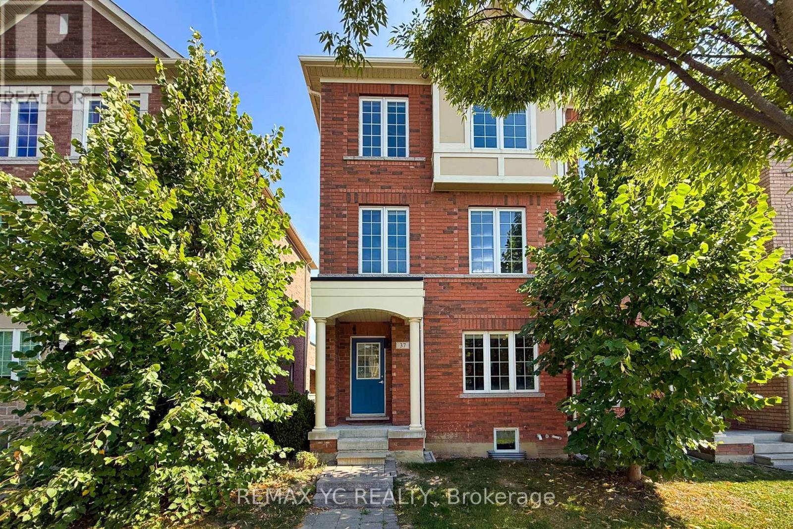 37 Torah Gate, Vaughan, ON - Outdoor With Facade