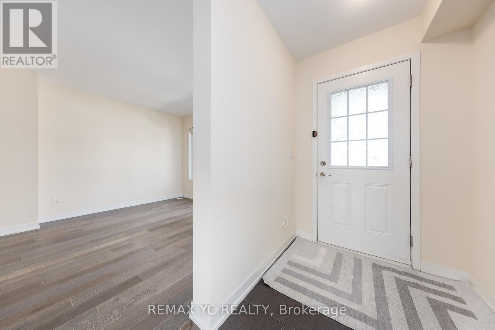 37 Torah Gate, Vaughan, ON - Indoor Photo Showing Other Room