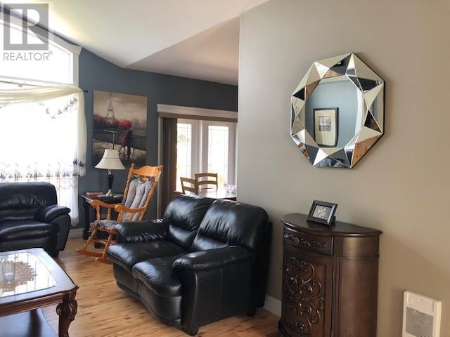 5 Local Road, Mainland, NL - Indoor Photo Showing Living Room